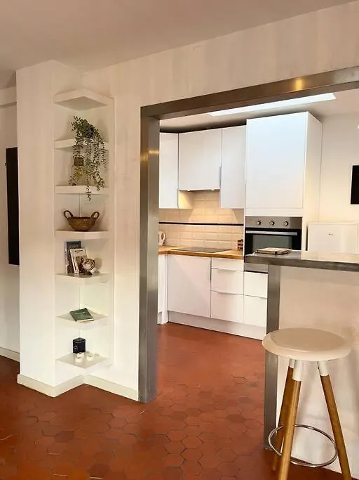 Appartement A Pied Du Centre Avec Place De Parking Arles