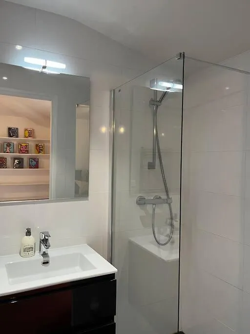 Appartement A Pied Du Centre Avec Place De Parking Arles